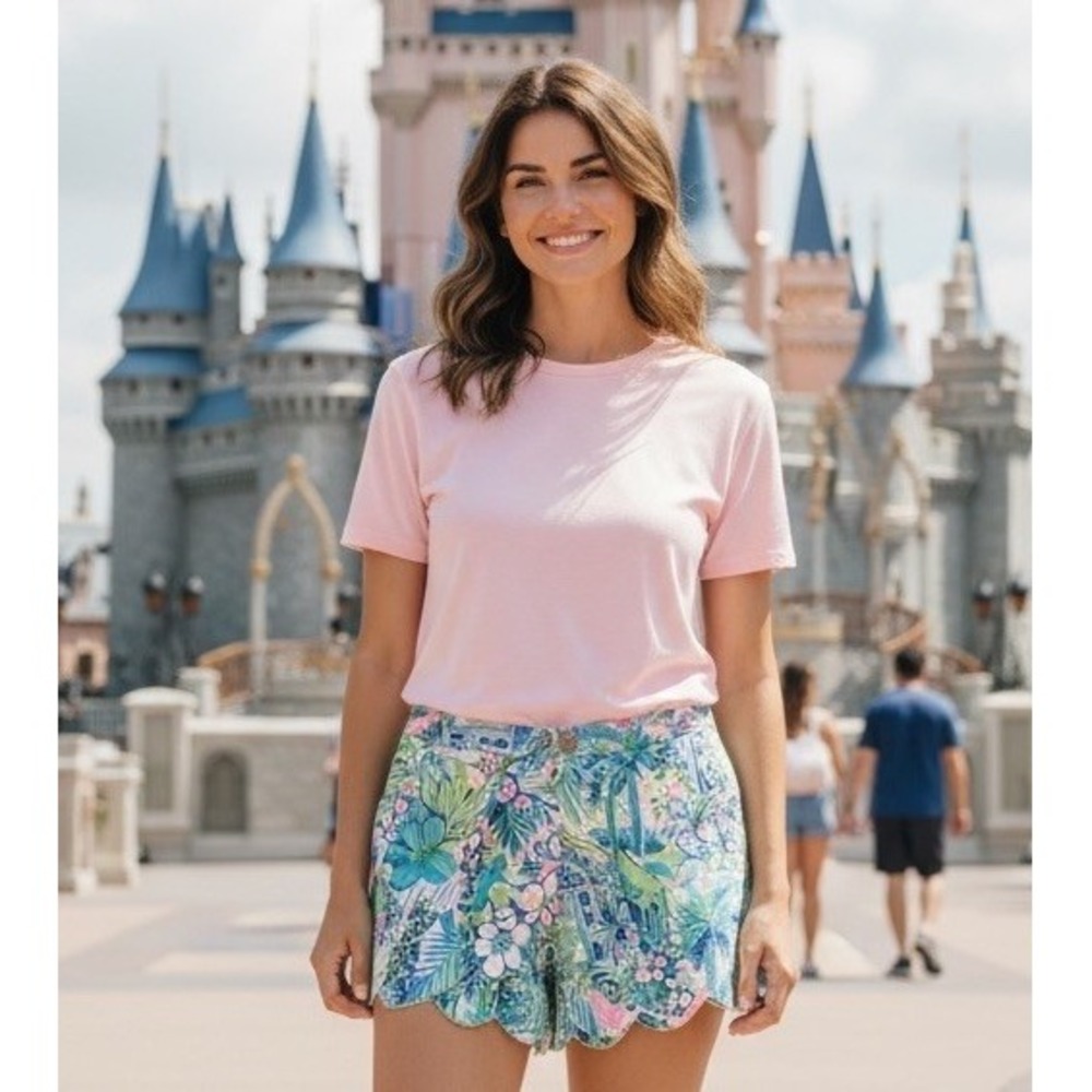 LILLY PULITZER Size 4 Buttercup Knit Scalloped Shorts S Lillys House RARE HTF